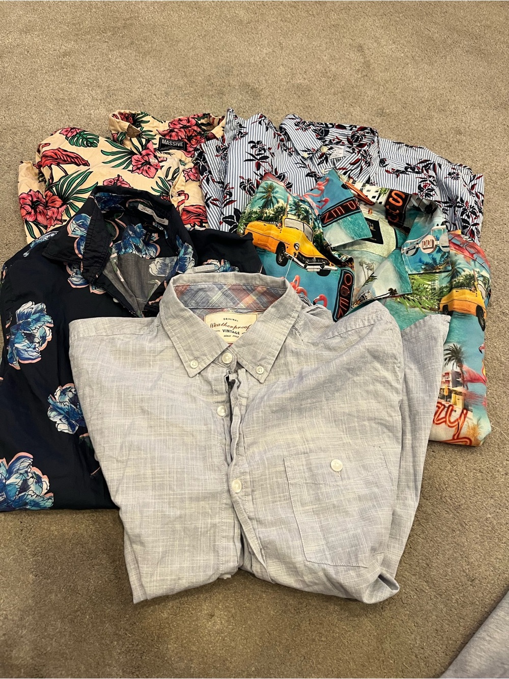 Mens medium button up collared shirts